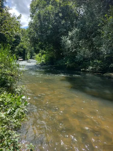 Terreno rural beira rio