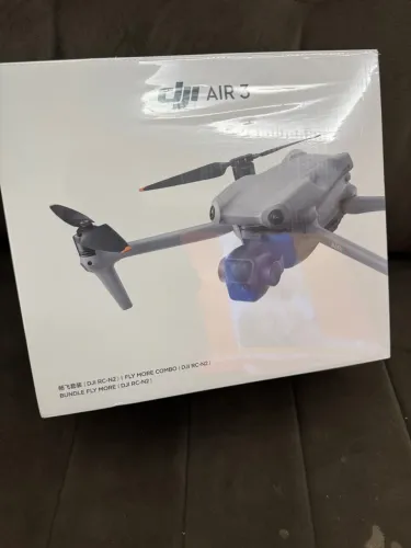 DJI Air 3 Fly More Combo -