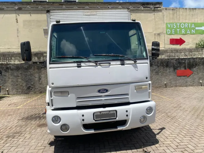 Ford cargo 1317E 2009 