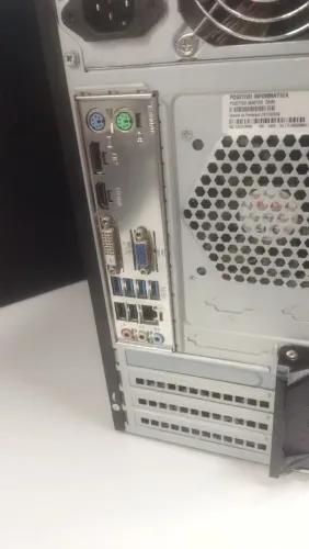 Gabinete com placa mãe, processador i5 de 4 geração , 8gb de momora ddr3 e fontee.