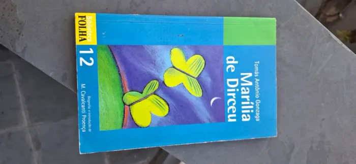 Livro Marília de Dirceu