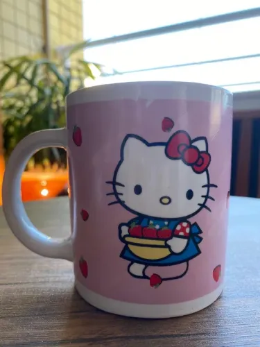 Caneca Hello Kitty