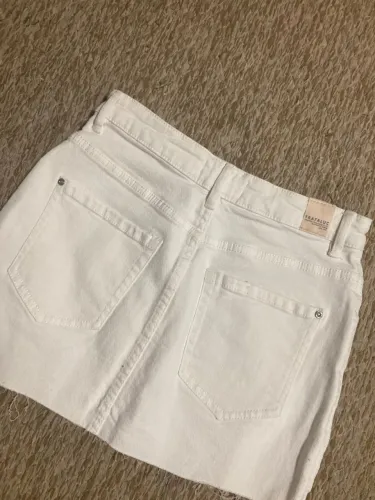 Saia branca em brim P