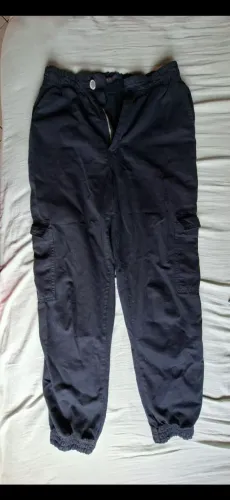 Calça Cargo preta tam M