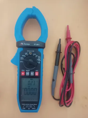 Alicate amperímetro minipar ET-3811