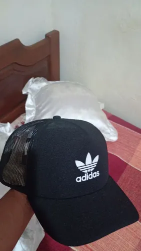 Boné adidas