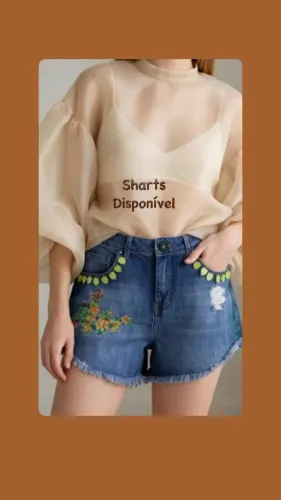 Shorts jeans personalizado floral paetes strass tam 38