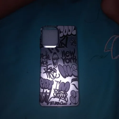 Vende-se capinha de J2,Samsung A32 se quiser chama zap *