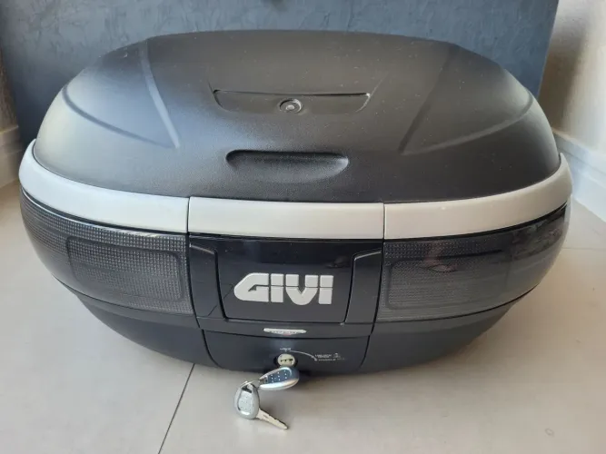 Baú Givi E52 Lentes Fumê 