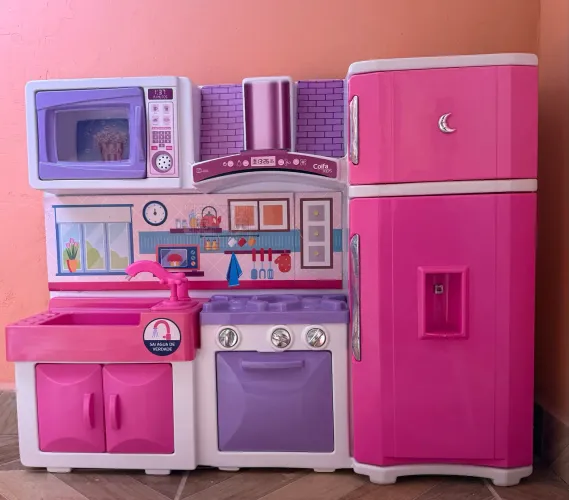 Cozinha de brinquedo