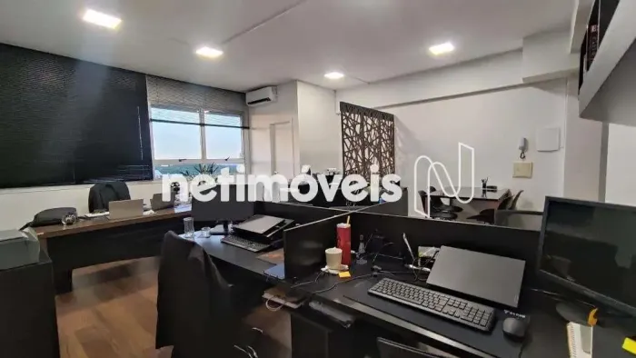 Sala comercial com 42,07m a venda no empreendimento Monterey Office com uma vaga de estaci