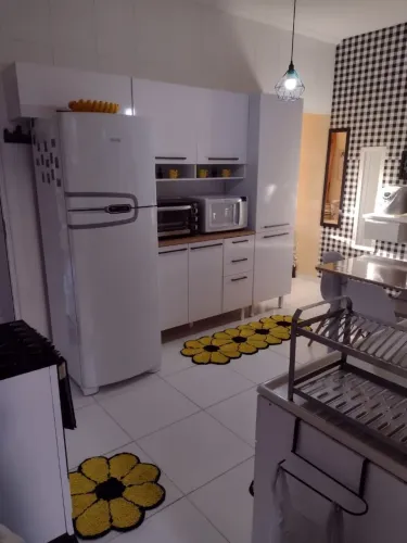 Casa no Mombaça 3 quartos