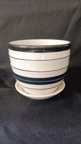 Cachepô em cerâmica 20cm altura x 22cm diâmetro 