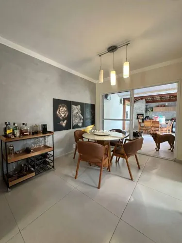 Casa com 3 quartos à venda, 145 m² por R$ 1.022.000 - Canto da Natureza - Jardim Shangai -