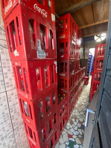 Engradados Coca-Cola 2L Originais - R$50 cada