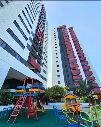 Vendo Ótimo apartamento no Edifício Mirante do Farol.