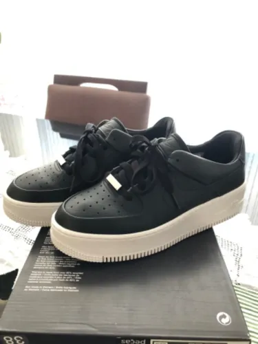 Tênis Nike Air Force 1 Sage Low