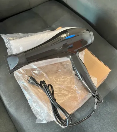 Secador de cabelo 1000w novo