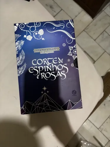 Box de livros saga Corte de espinhos e rosas