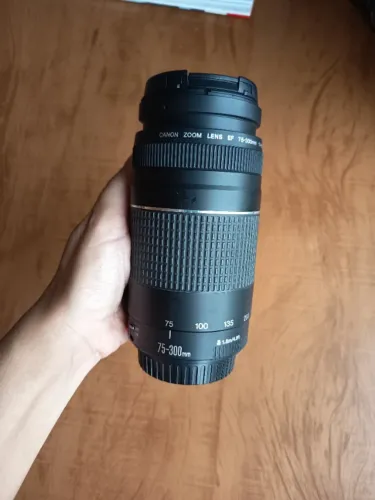 Lente Canon 75 300 mm