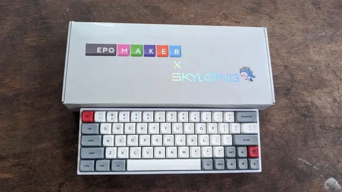 teclado gamer switch óptico 60%