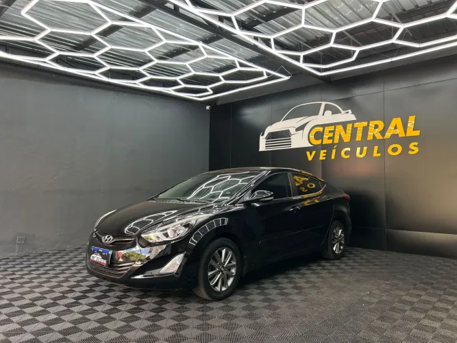 Hyundai Elantra GLS 2.0 16V Flex Aut. 2014