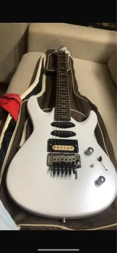 Guitarra SuperStrato Samick 