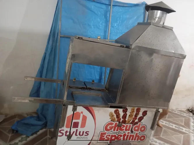 Carrinho de churrasco/ cachorro quente 