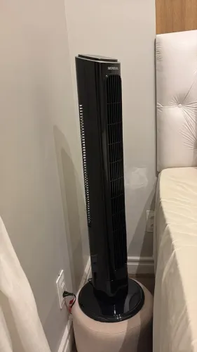 Ventilador de torre Mondial 45W