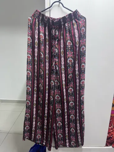 Calça larga 
