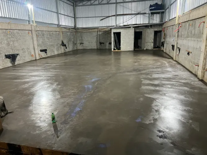 Piso Concreto Polido R$11/m² | Acima 200m² | BH e Região 