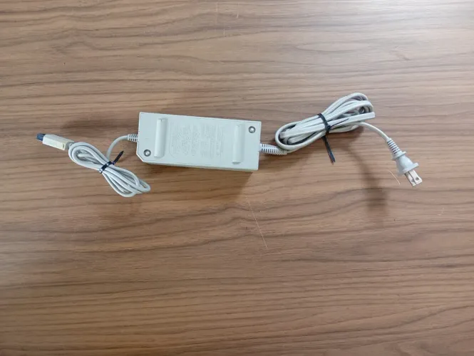 Fonte Carregador Nintendo Wii<br>R$ 100,00