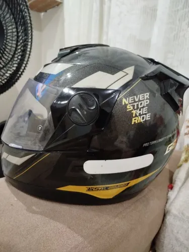 Capacete