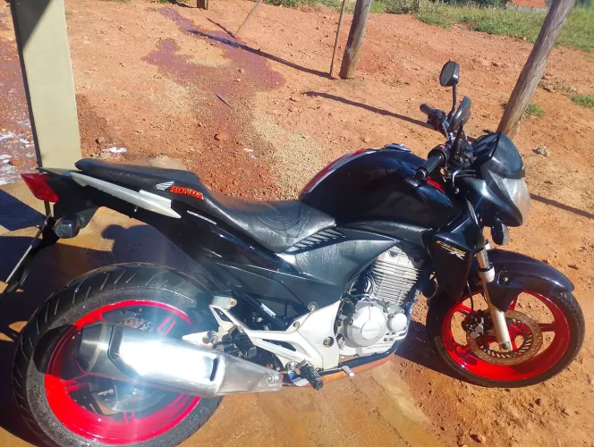 Moto bem conservada 