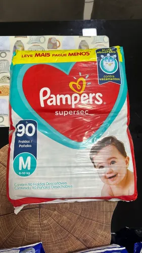 Pampers SuperSec tamanho M 90 tiras