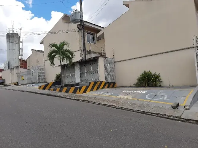 res. vila versilia, pq 10, 2 qtos s/ 1 ste, 1 vg