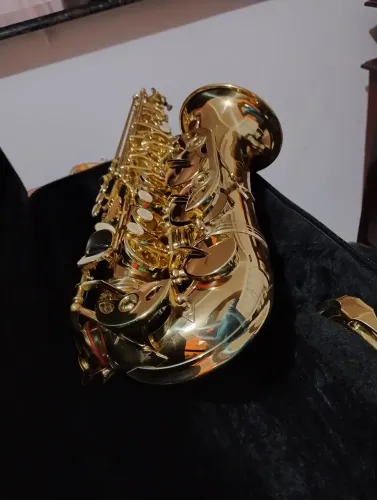 Sax Alto Legacy USA, semi-novo, impecável 