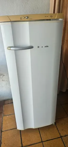 Geladeira eletrolux Re28
