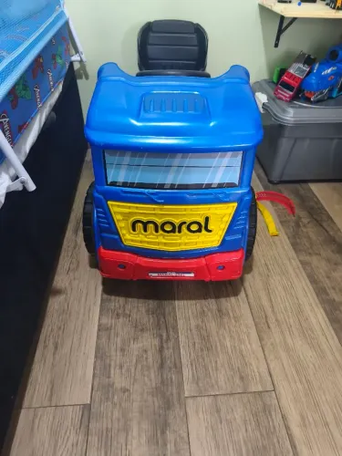 Caminhão de pedalar Maral