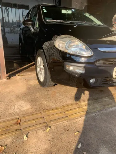 Fiat Punto Attractive 1.4 Fire Flex 8V 5P 2013