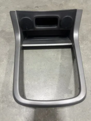 Moldura Console central - S10 2018