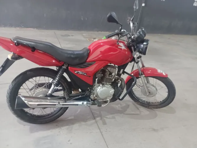 Fan 125 2013 troco por biz ou pcx