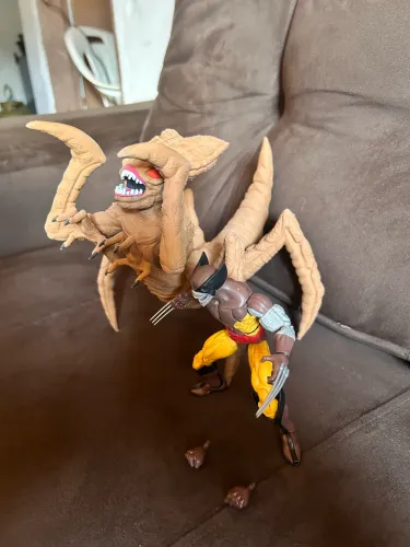 Wolverine e Ninhada Brood queen Marvel Legends