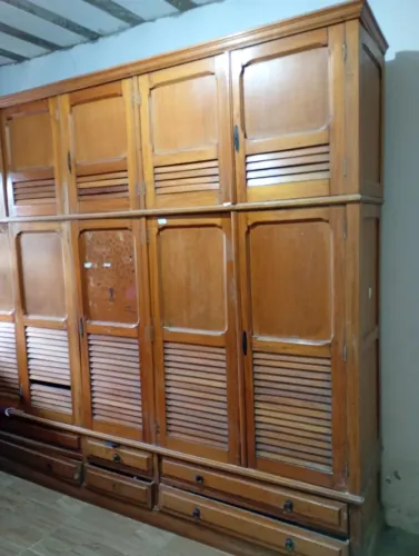 Guarda roupa de casal madeira +pia tampo de mármore preto 180 cm com cuba de alumínio