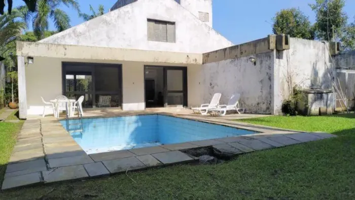 Casa com 4 dormitórios para alugar, 268 m² por R$ 5.780,00/mês - Praia de Pernambuco - Gua