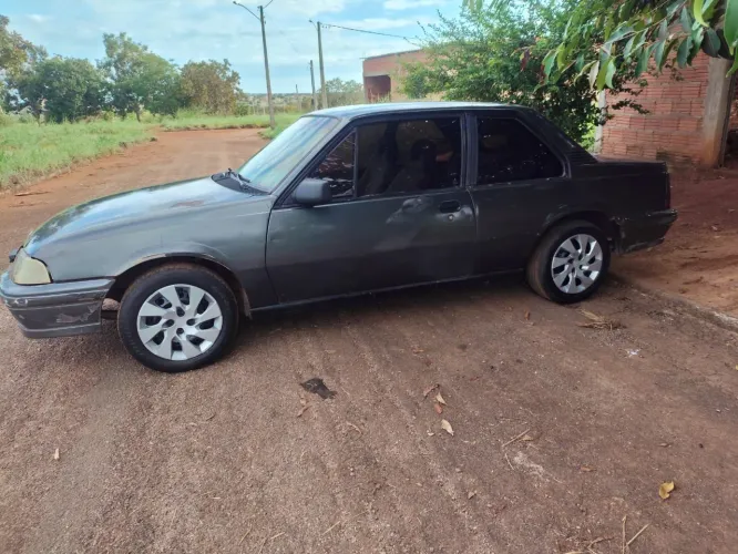 Chevrolet Monza Classic SE 2.0 /mpfi E EFI 2P E 4P 1993