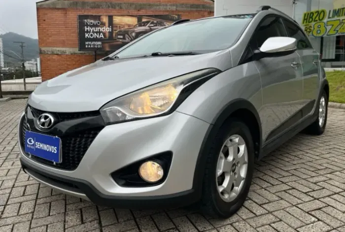 Hyundai HB20X Premium 1.6 Flex 16V Aut. 2015
