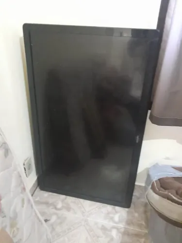 TV Philips 42? LED - Para retirada de peças