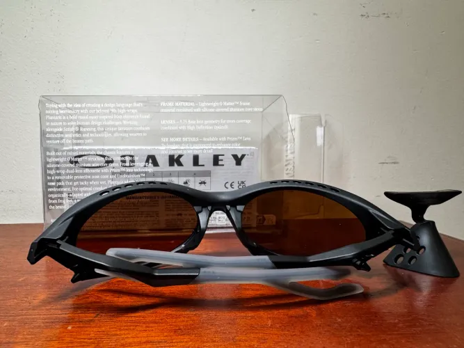 Satisfy x Oakley Óculos Plantaris Matte Black Prizm Bronze