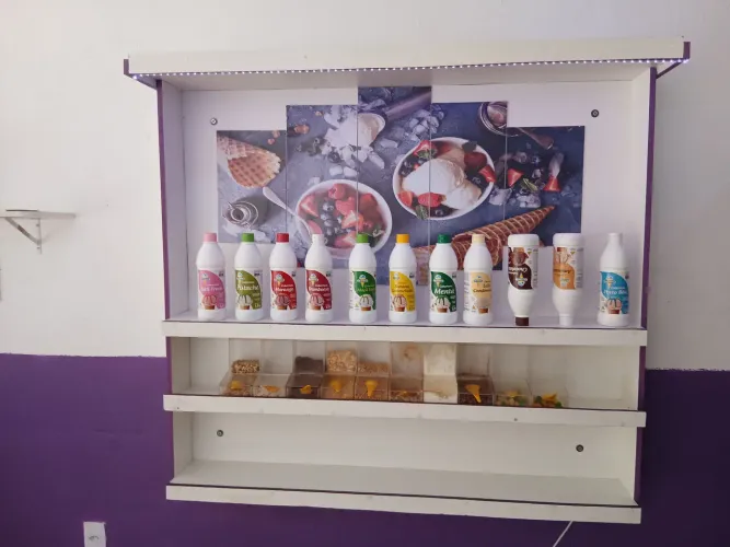 Prateleira pra açaiteria ou sorveteria